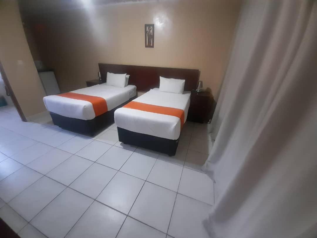 Nkanga Hotel Касане Екстериор снимка