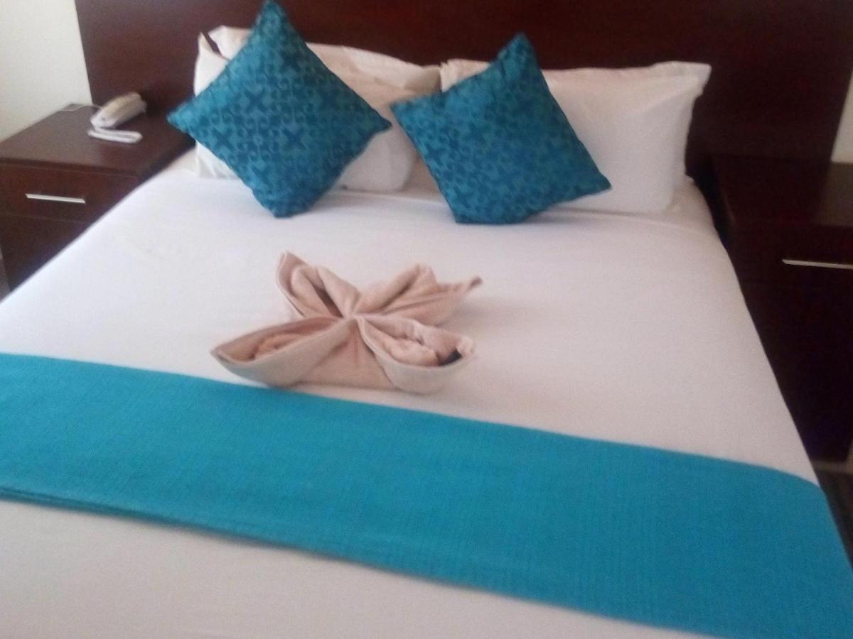 Nkanga Hotel Касане Екстериор снимка